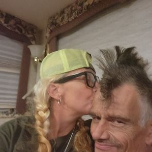 Meet your Posher, Douglas